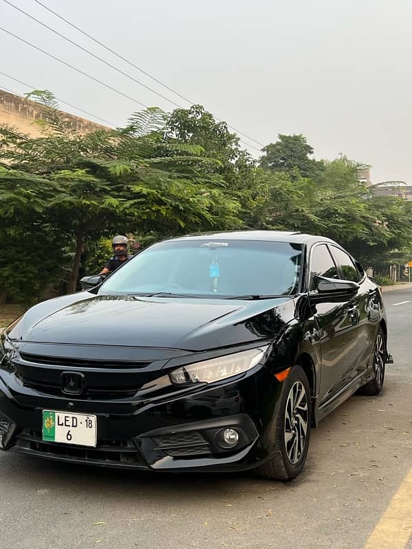 Honda Civic Oriel 2018 6