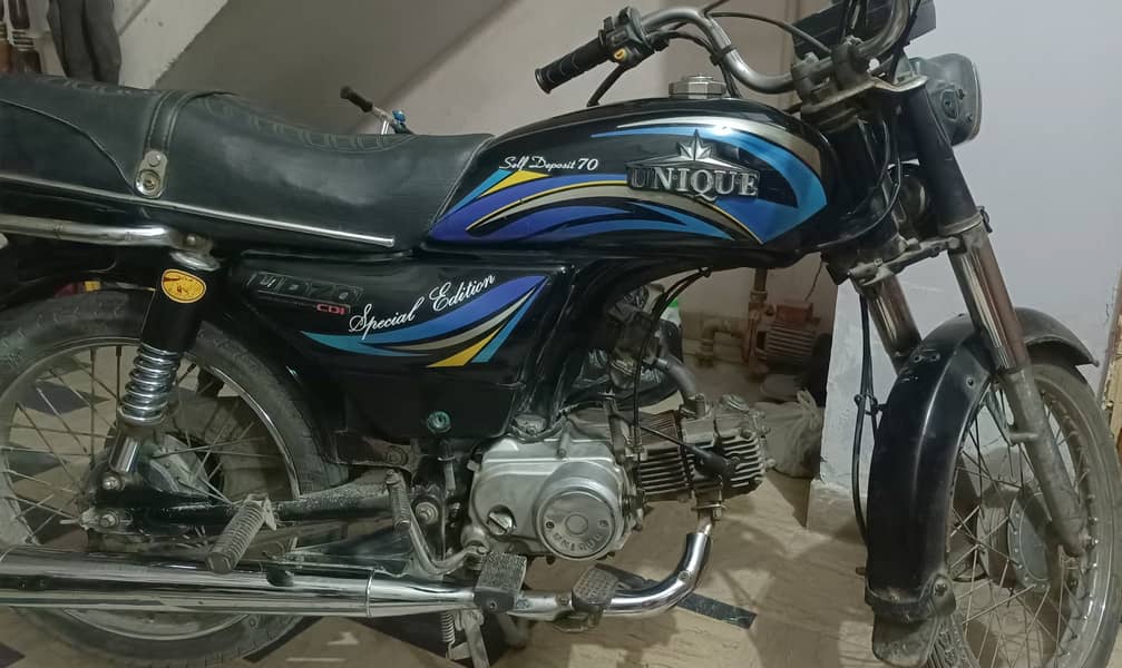 UNIQUE BIKE 70 MODEL 2012 ORIGINAL GOOD CONDITION & GOOD ENGINE KARACH 0