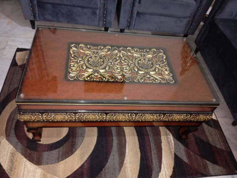 Elegant centre Table with Thick glass top and unique art work 2