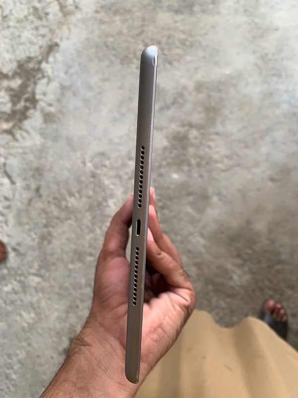 Ipad 6 gerneration ipad6th generation 1