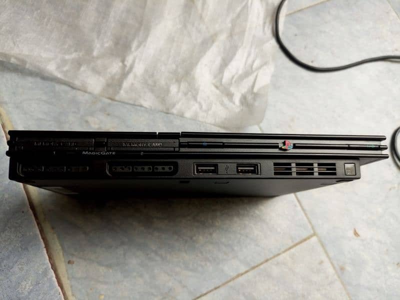 playstation 2 slim used 2