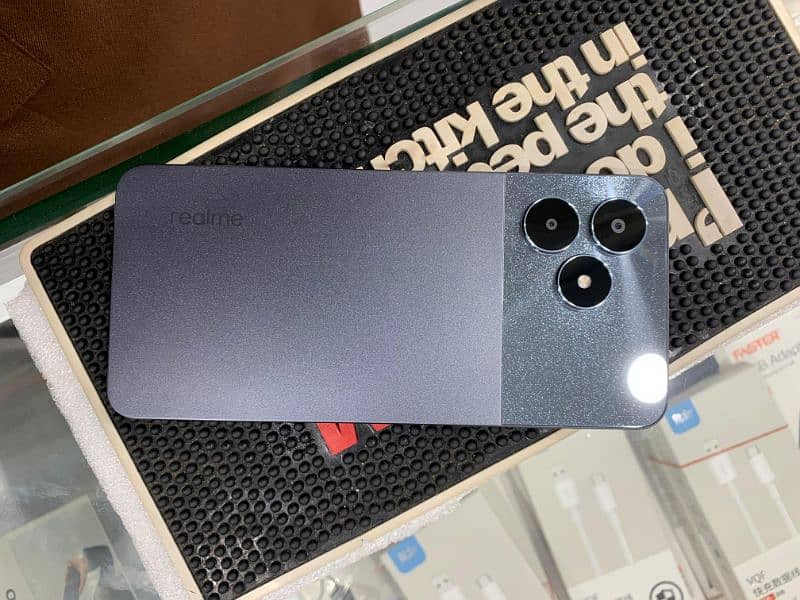 AoA friends My RealMe Note 50 4/64 gb  for urgent sale 0