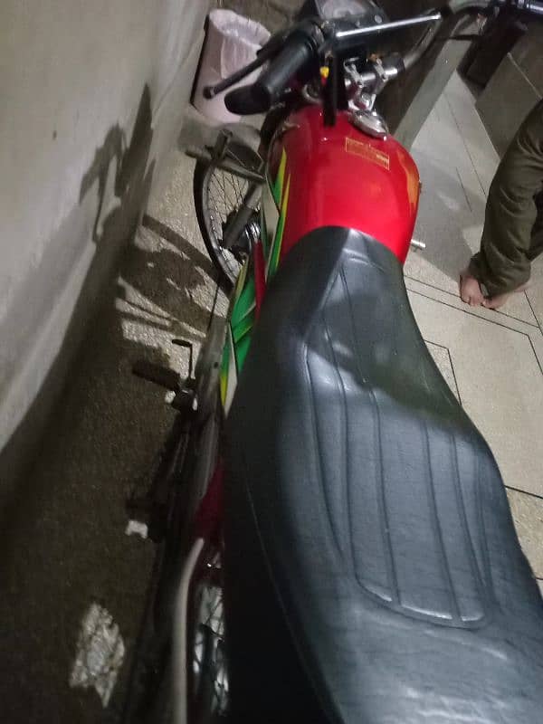 10 by 10 bike hai koi kam ni hona wala 3