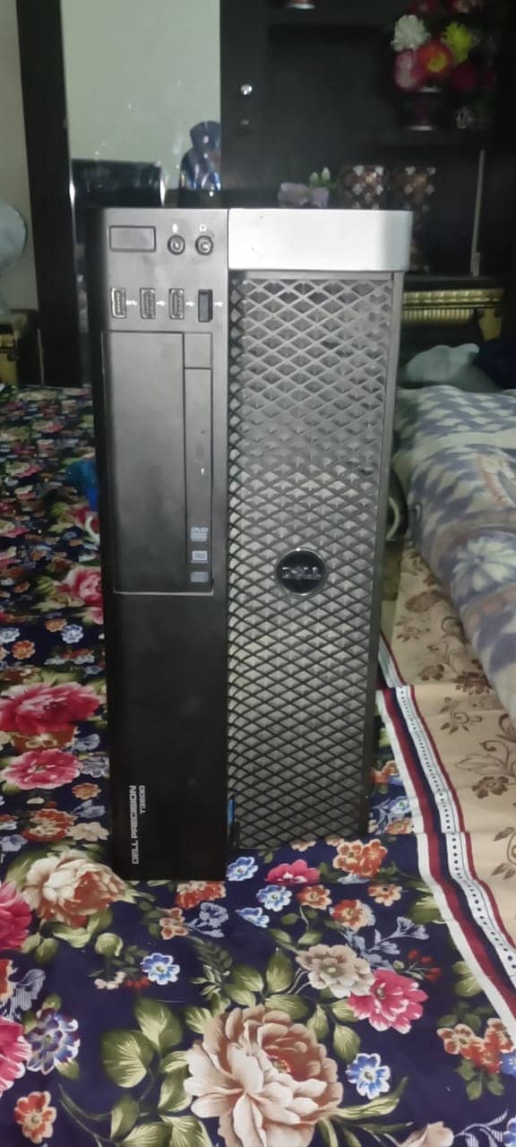 Dell T3600 Intel (R) xeonCPU E5 0