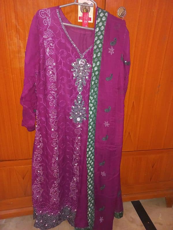 urgent sell fancy suits reasonable prices 2