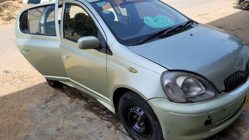 Toyota Vitz 2001 2