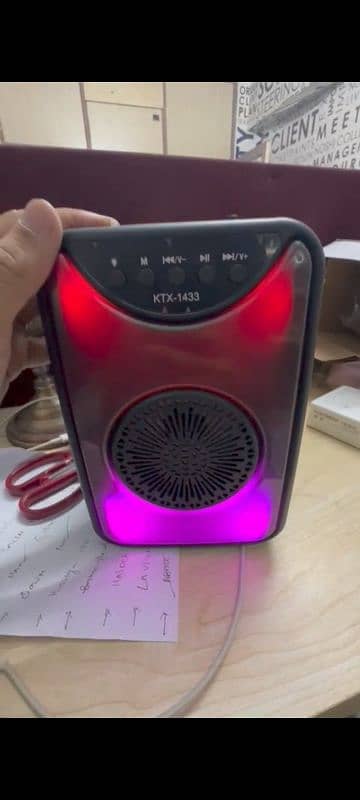 RGB Bluetooth speaker 1