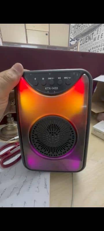 RGB Bluetooth speaker 2