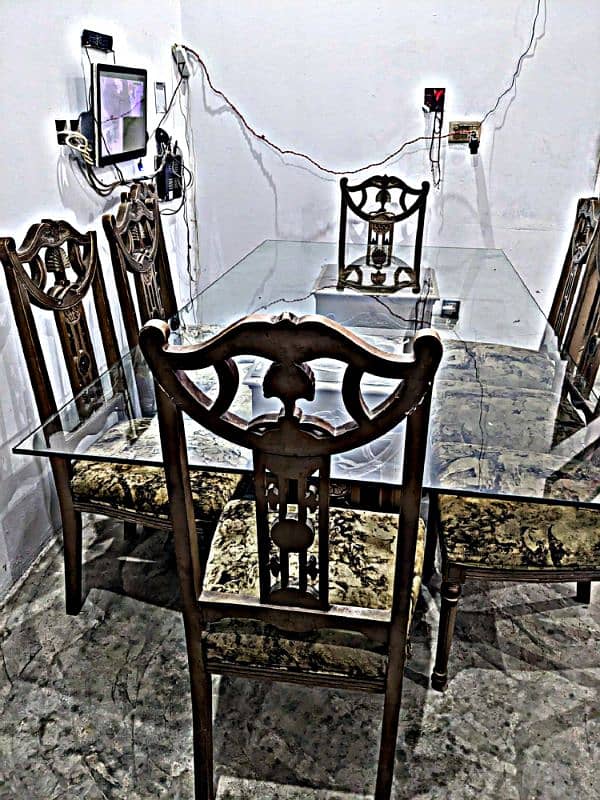 Dining Table For sale/8seater Dining Table/wooden(Top Glass)Dining set 0