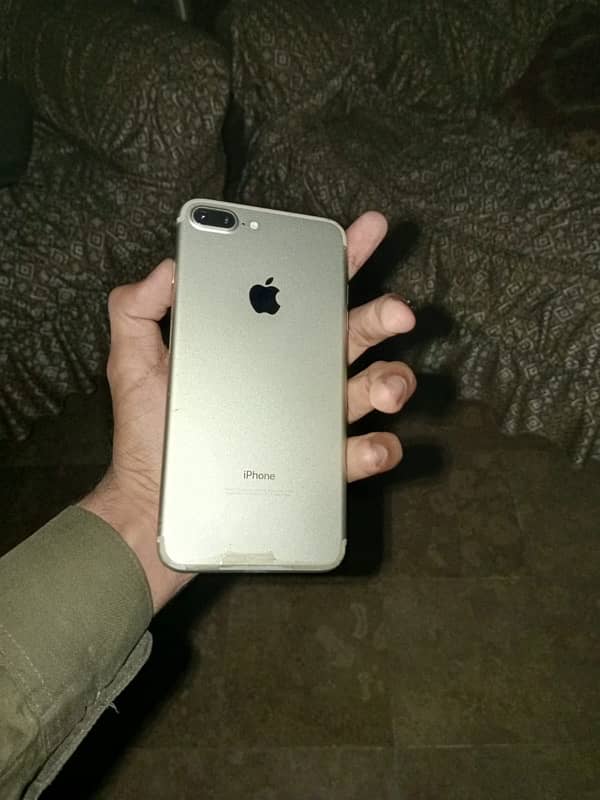 IPhone 7 Plus 0