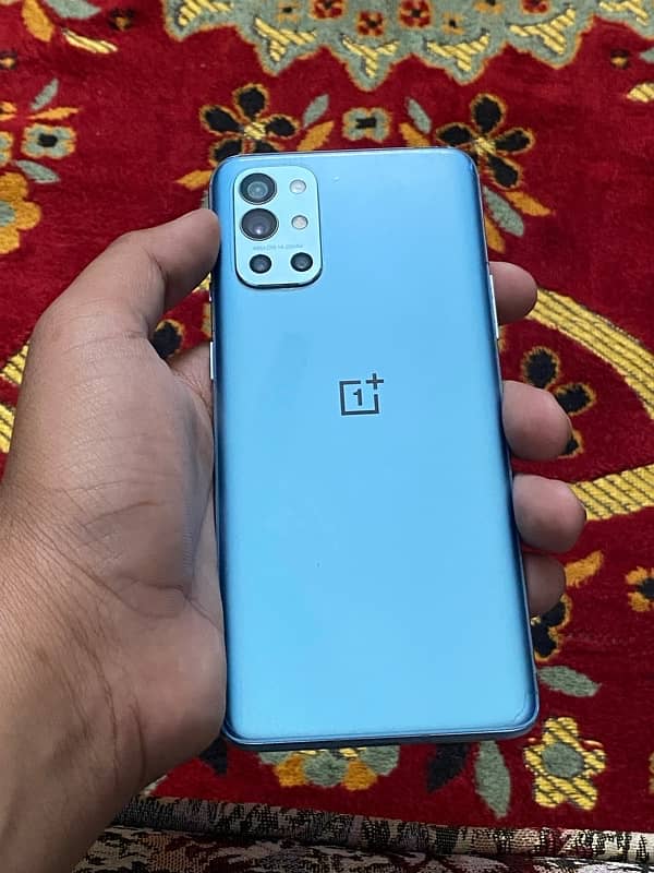 OnePlus 9r 8/128 Imei changed Back lil crack but not visible 6