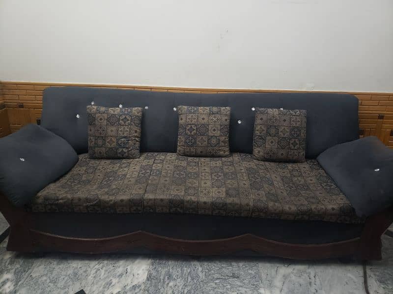 5 Seater Sofa 0