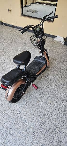 Scooter for sale. 4