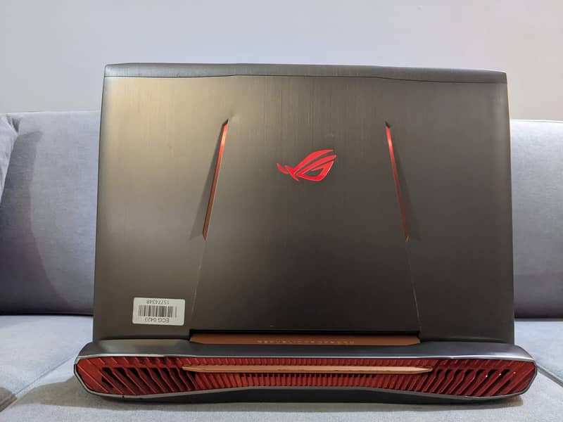 ASUS ROG G752V Gaming Laptop NVIDIA GTX 1070 8GB Intel Core i7-6820HK 3