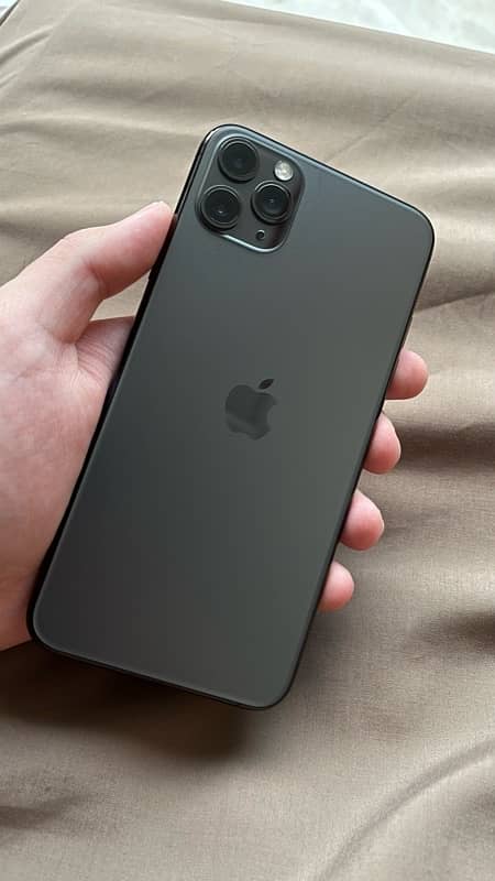 iPhone 11 Pro Max 3