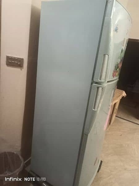 Dawlance jumbo size refrigerator 1