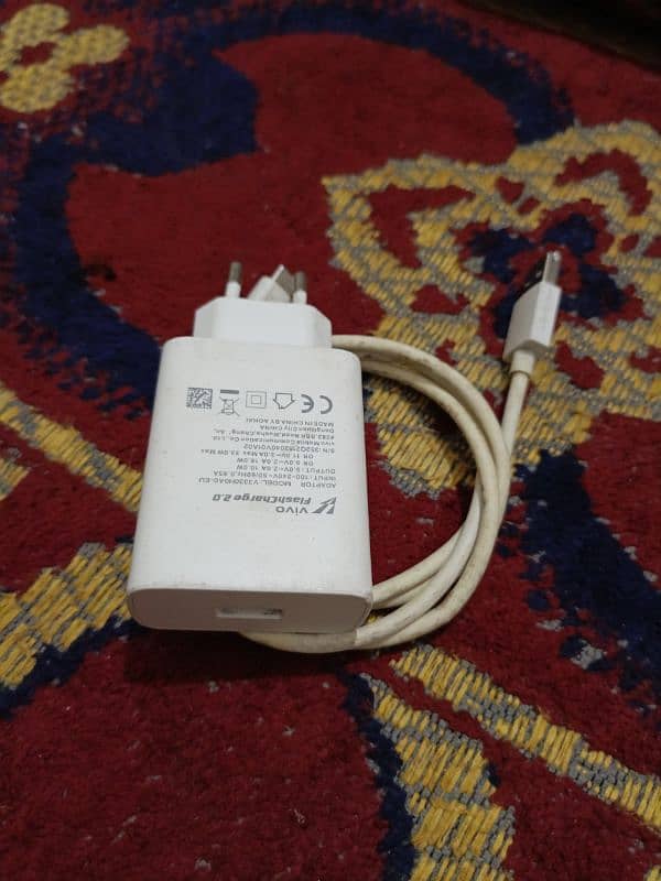 Vivo  ka orgnial 33W charger 2