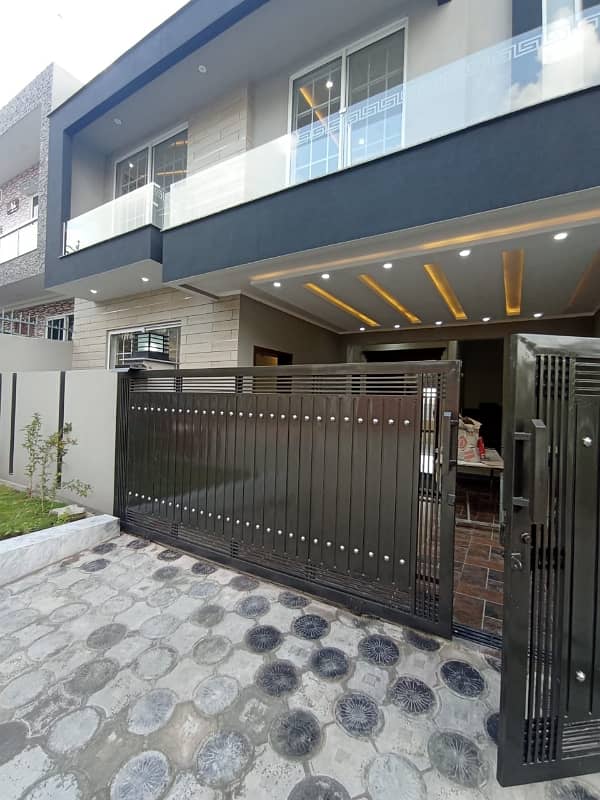 Double Story house for sale 1