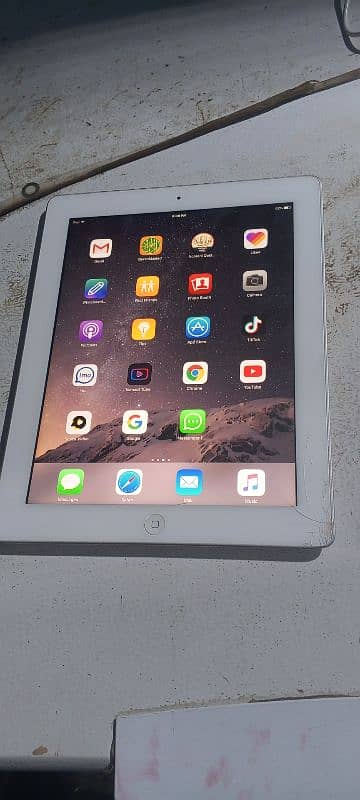 I Pad new condition fresh piec 3