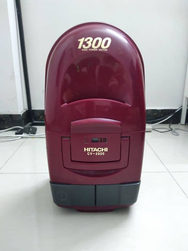 Hitachi Vacuum Cleaner 1