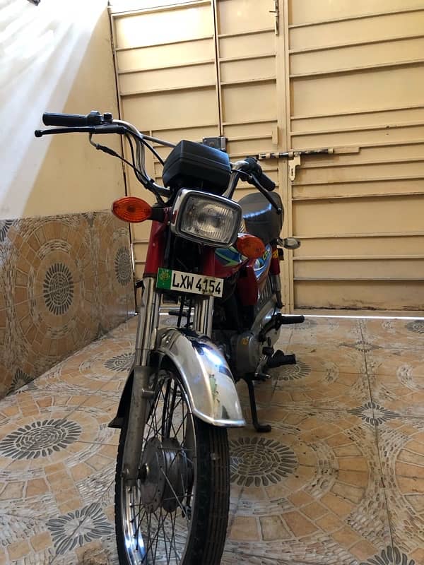 24 years old Honda cd70 in good condition 2