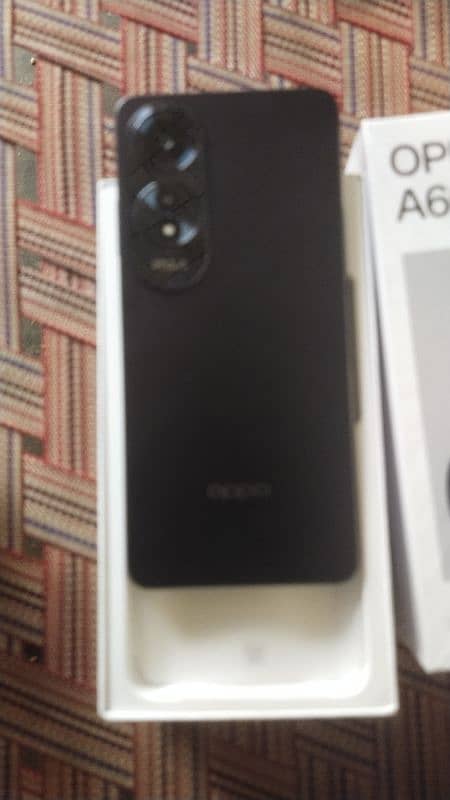 Oppo A60 4