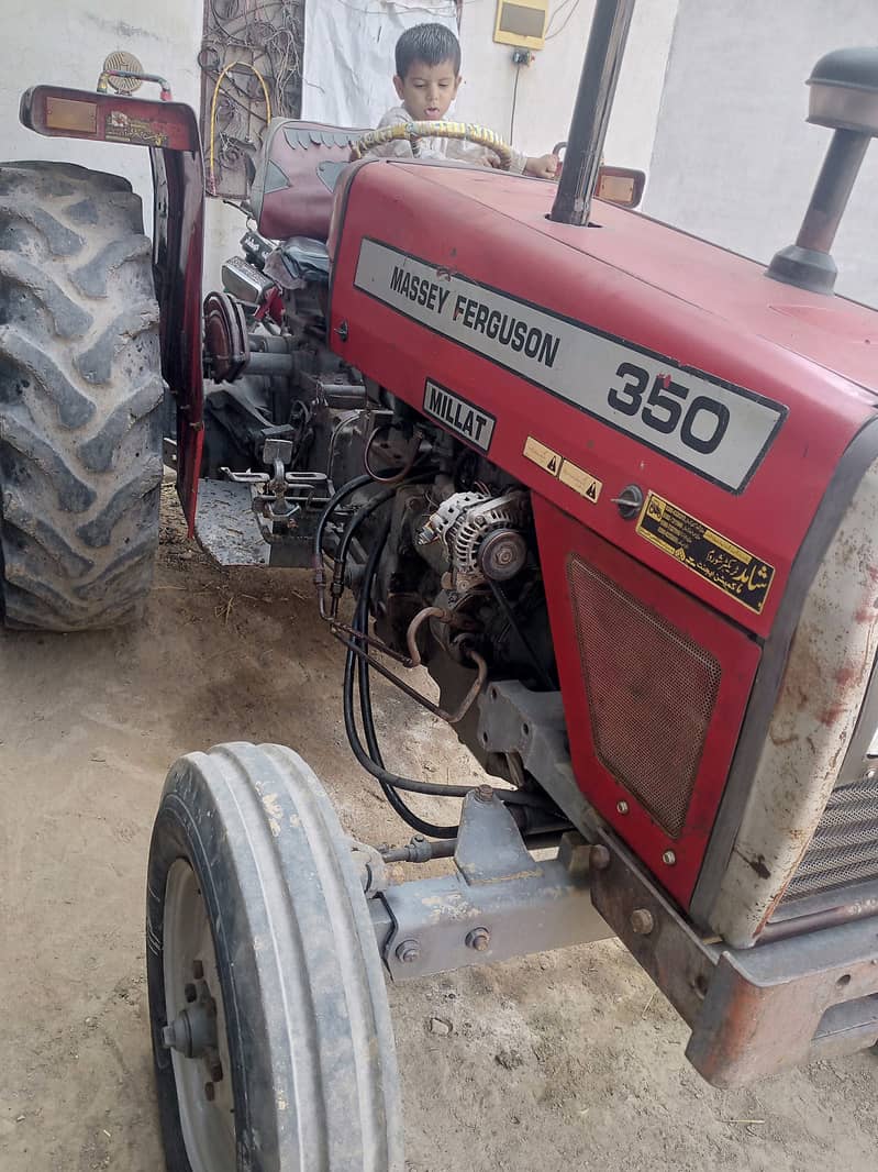 MF 350 Tractor 4