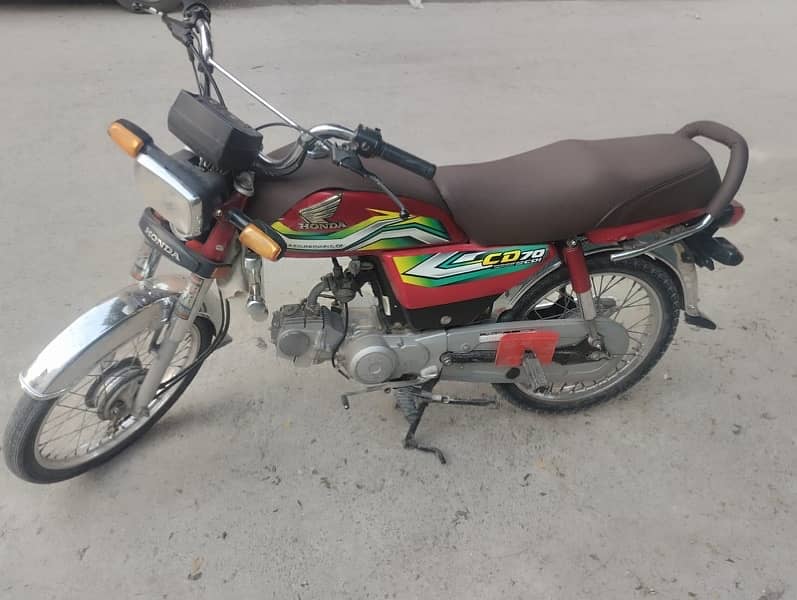 Honda 70 22/23 model good condition 3