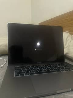 Macbook pro 2017 15 inches