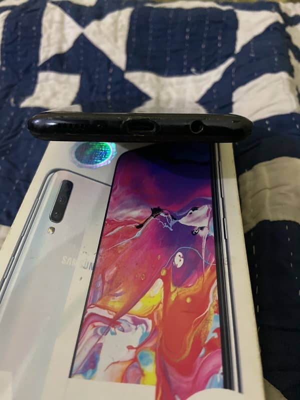 Samsung A70 Panel broken 4