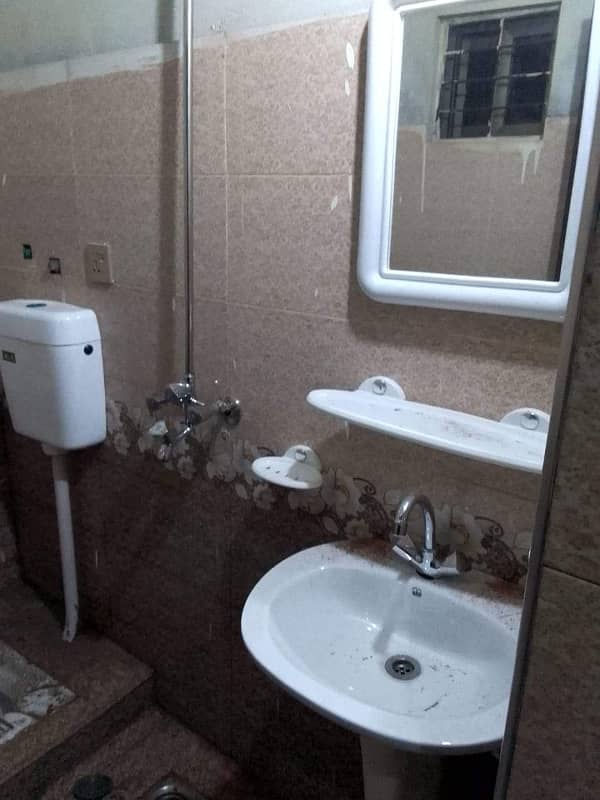 Flat for rent in Johar town for Family and Bachelor (Student + Job holder 2