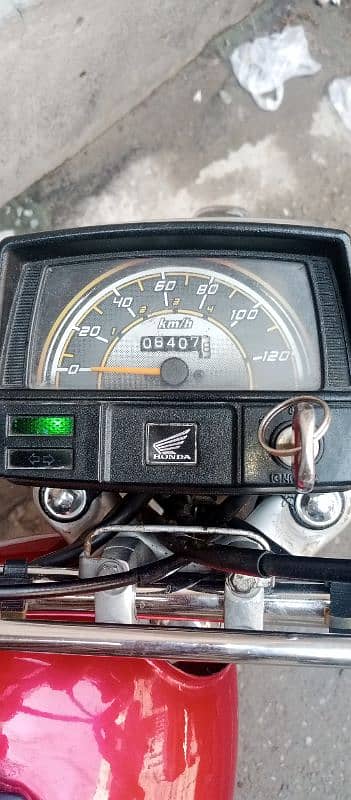 Honda CD70 0