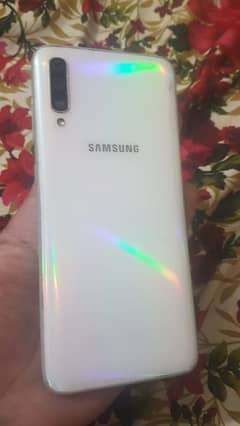 Samsung A70  10 BY 9 Condition