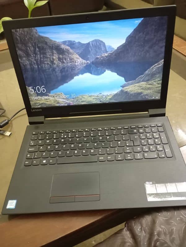 Lenovo V110 1