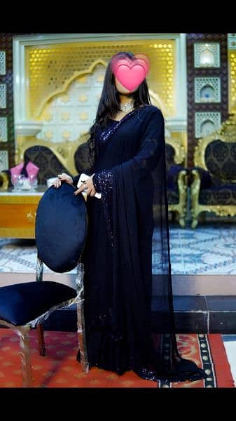 black simple saree 0