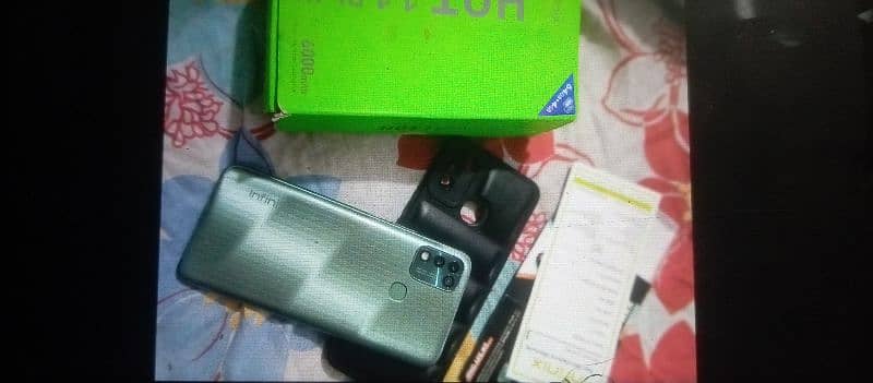 Infinix hot 11 play with box 0