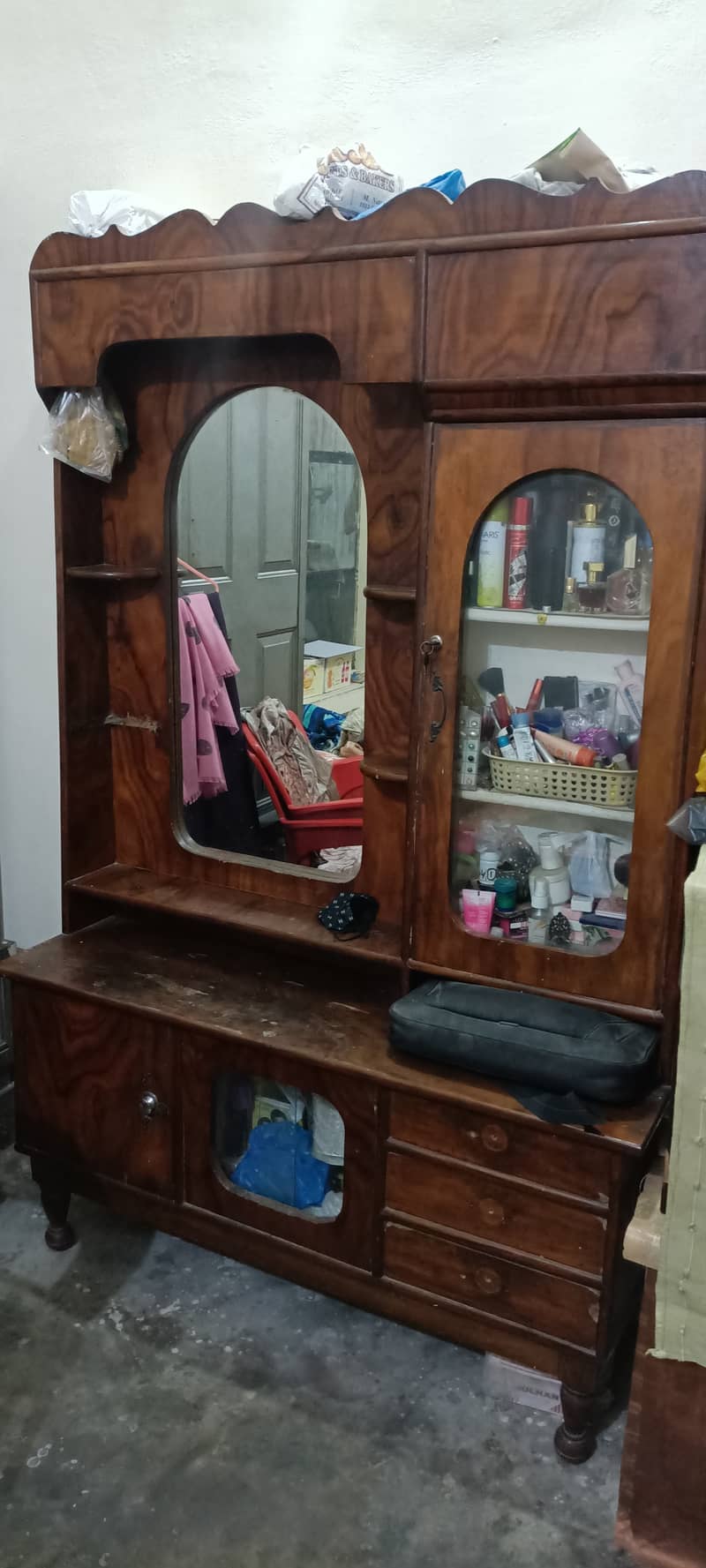 dressing and showcase for sale need cash 03226202218 1