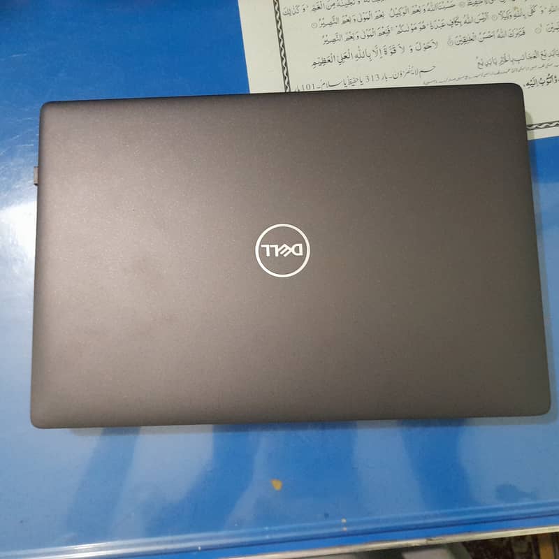 Laptop i7 8th Generation 16/512 GB 3