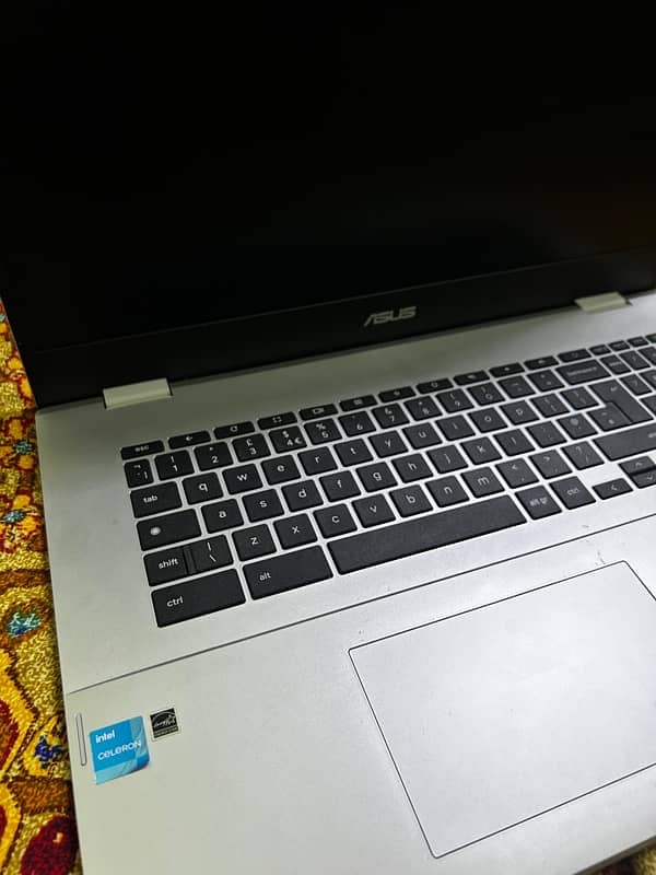 ASUS CX1700 Chromebook Laptop 1