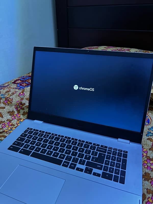 ASUS CX1700 Chromebook Laptop 4