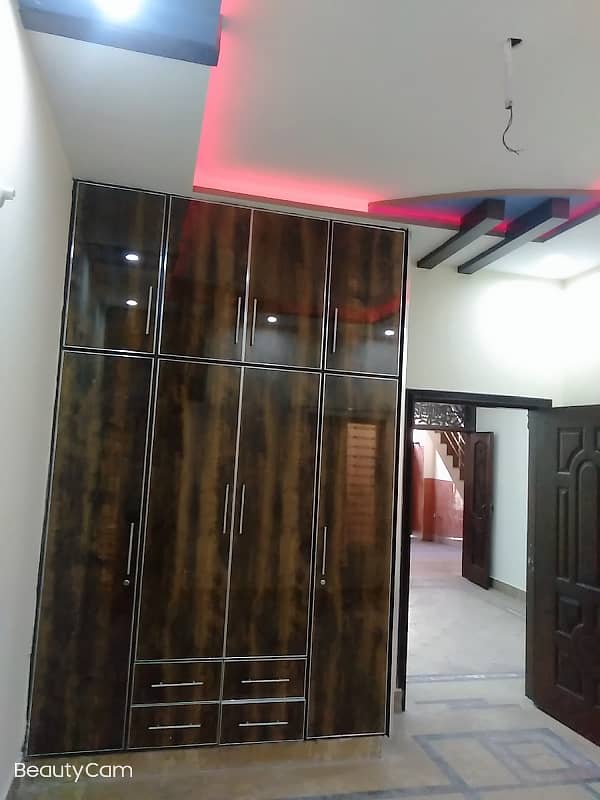 Vip beautiful 5 marla lower portion is available for rent in sabzazar lhr 2