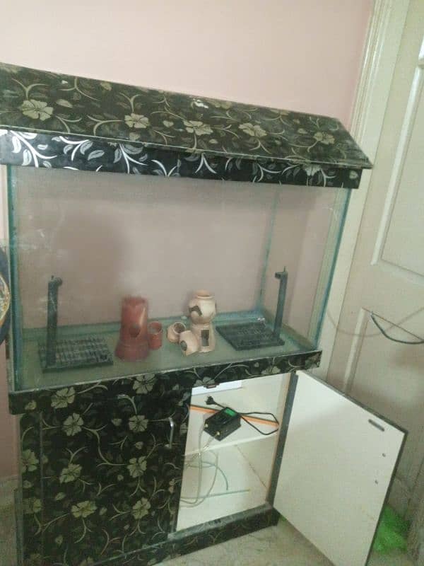 8mm Glass Aquarium with cupboard stand - Perfect for Home/Office 1