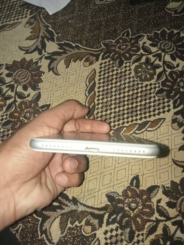 iphone 7 plus ha board shat ha Baki all ok ha 3