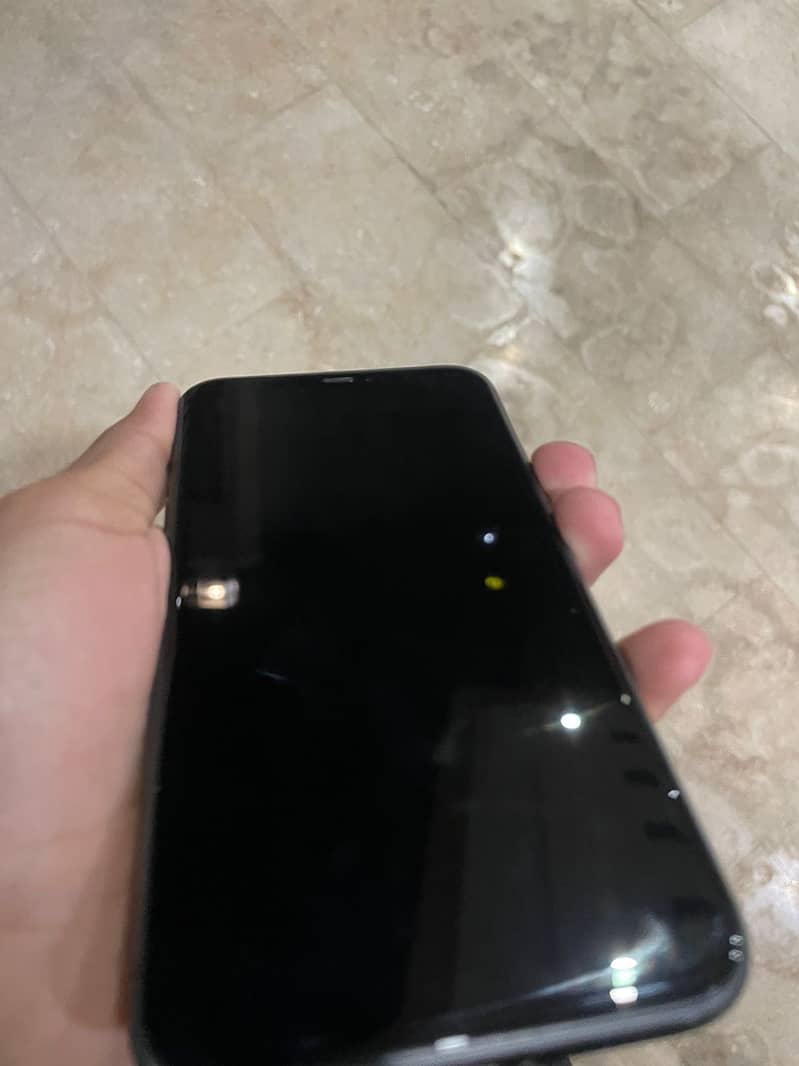 iPhone 11 jv 64 gb 2