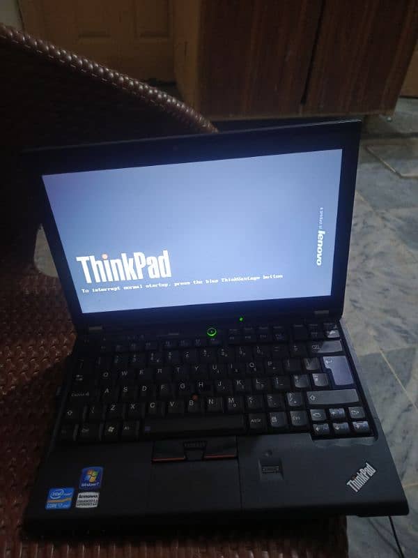 Lenovo Thinkpad X220 core i7 2nd generation 4