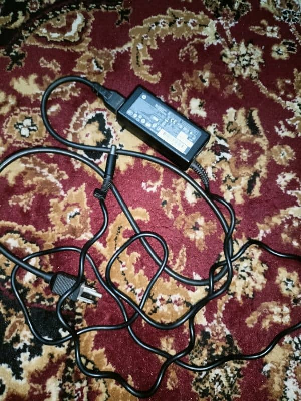 HP Original Charger 4