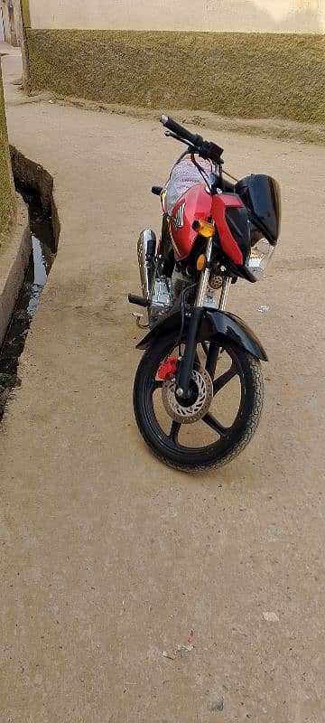 Honda cb 125 f special edition 1