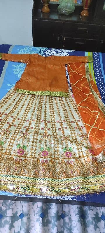 mehndi dress for girl 1