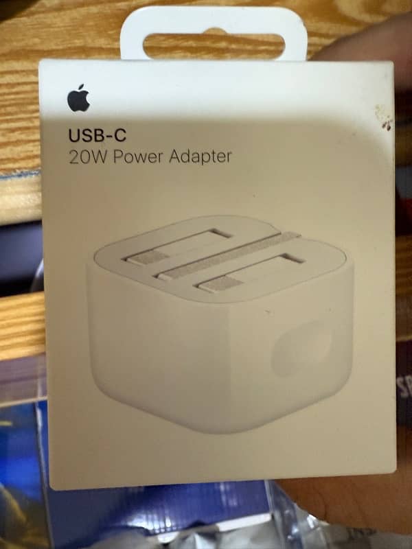 Apple Original Mercentile 20W Charger box pack 0