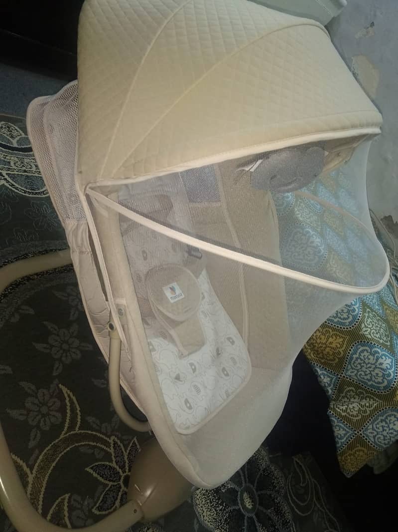 Mastela bassinet 3 in 1, Perfect condition Almost new box pack 9